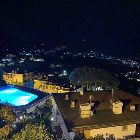 Residence "Delfino" Con Piscina E Campo Da Tennis Rapallo Buitenkant foto
