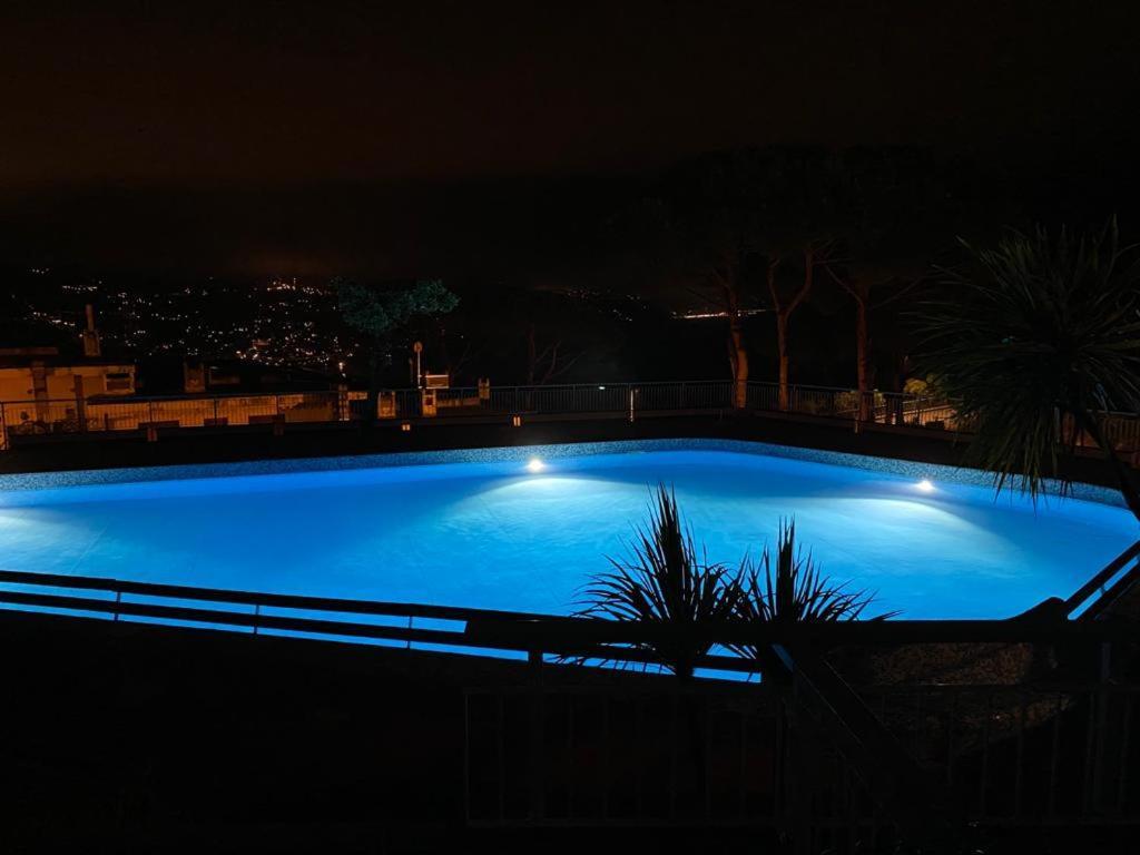 Residence "Delfino" Con Piscina E Campo Da Tennis Rapallo Buitenkant foto