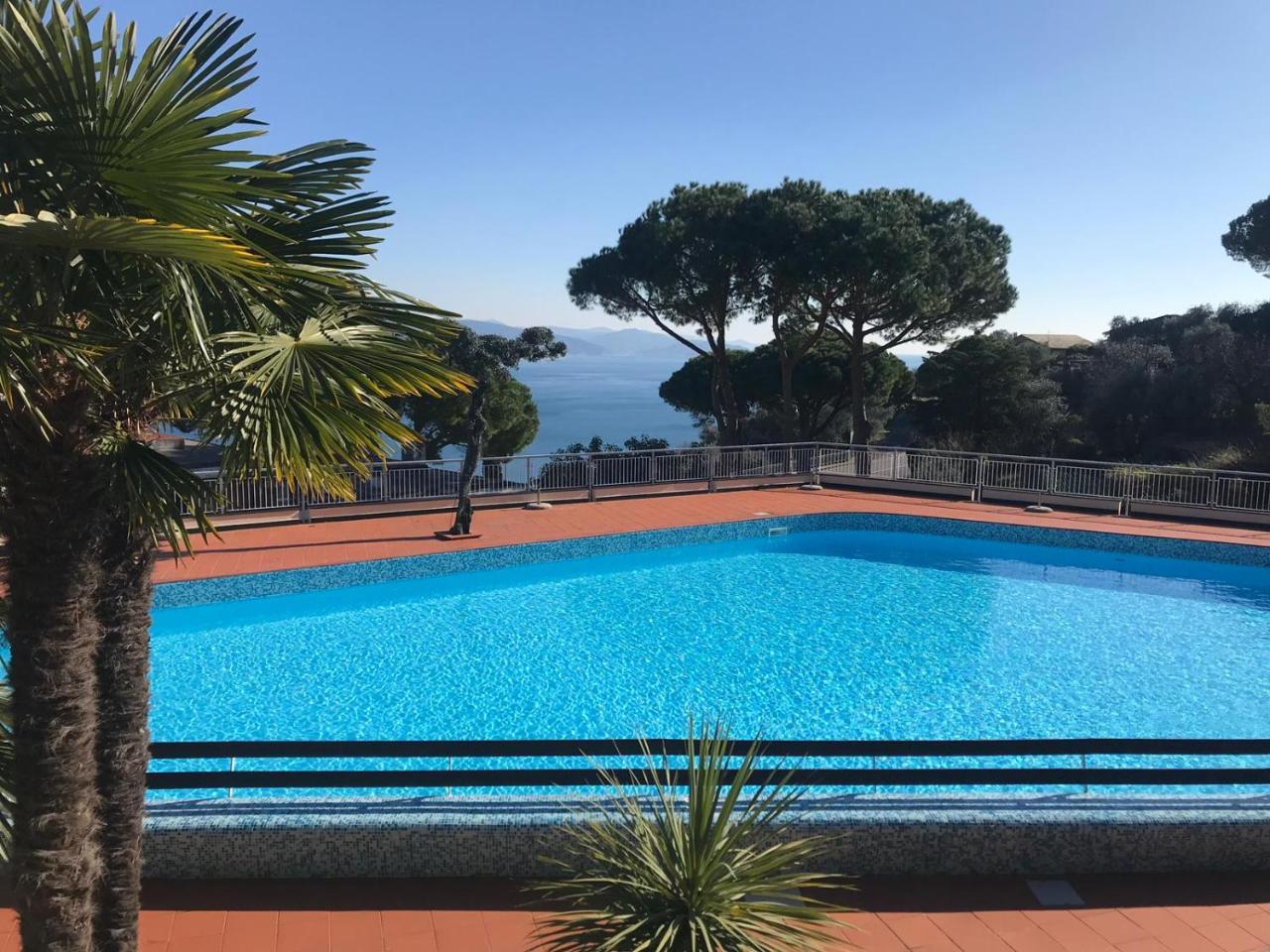 Residence "Delfino" Con Piscina E Campo Da Tennis Rapallo Buitenkant foto